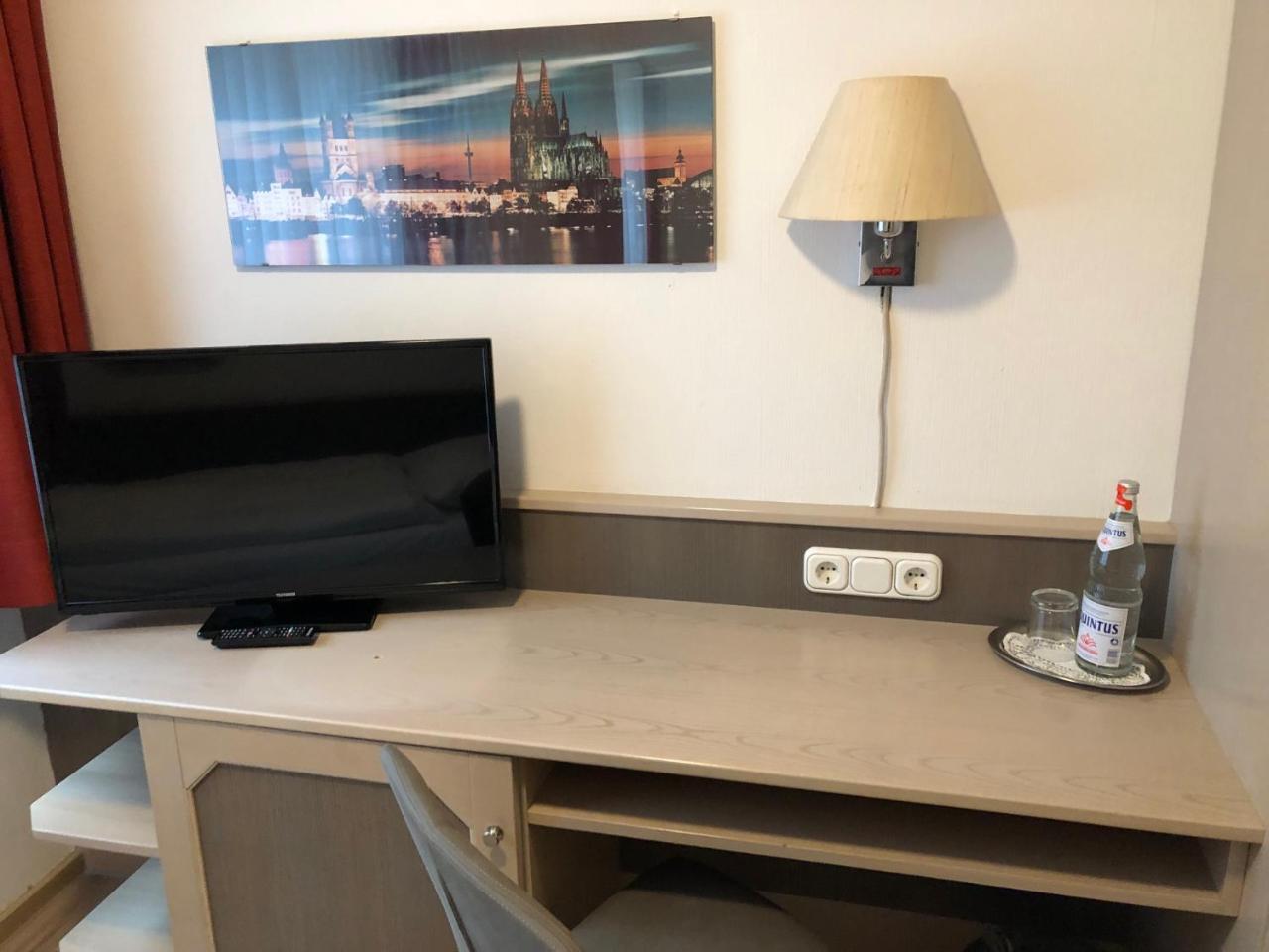 Gaestehaus Hotel Wilms Κολωνία Εξωτερικό φωτογραφία